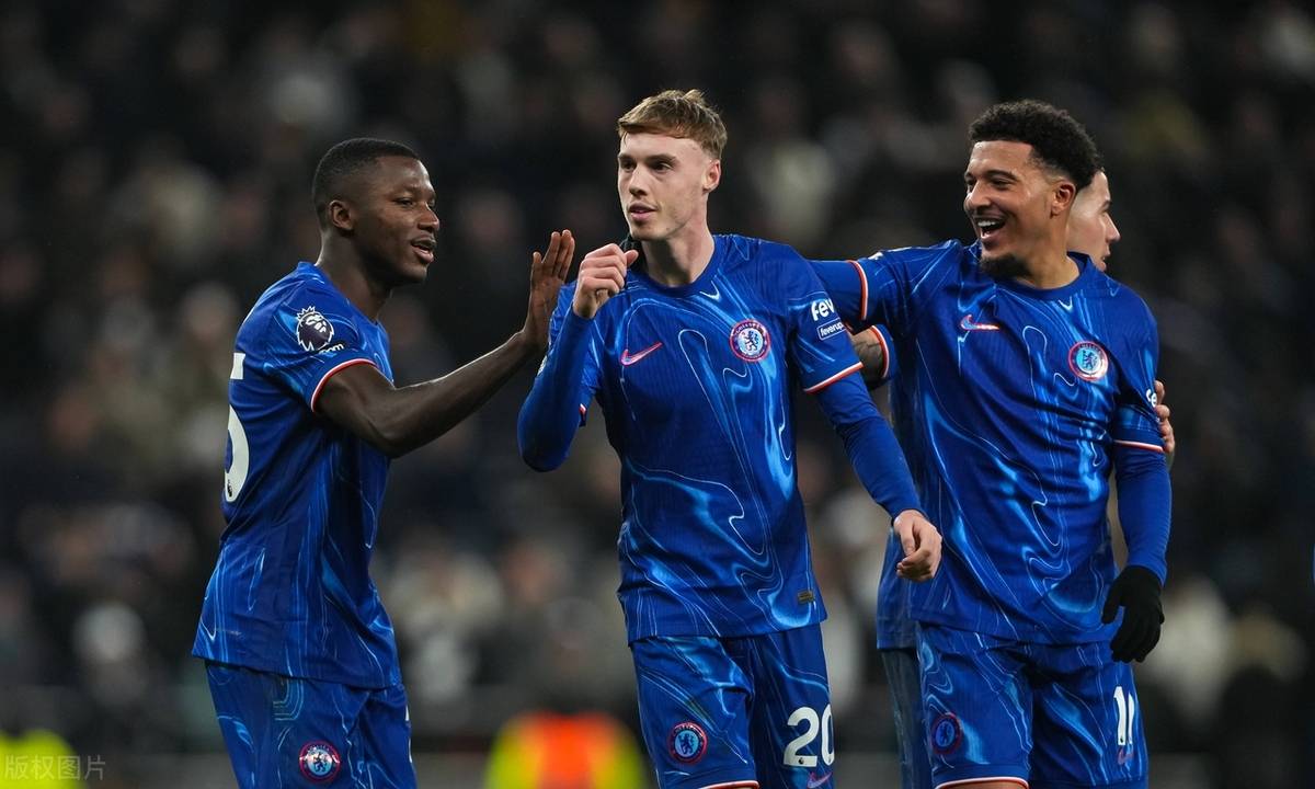 篮球比赛中 篮球比赛中