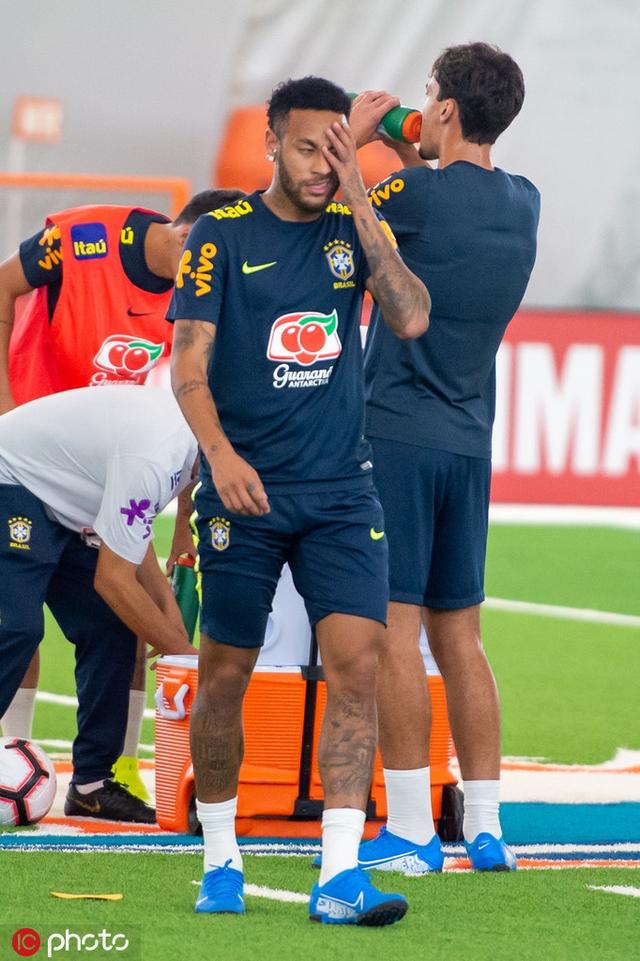 世界杯的扩 世界杯的扩