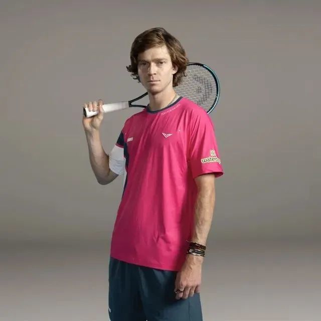 83亿欧居 83亿欧居